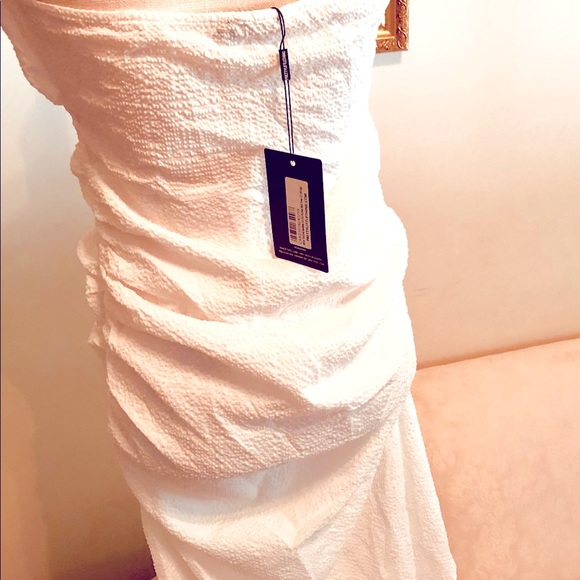 PRETTY LITTLE THING WHITE HALTER TOP SUNDRESS - Picture 7 of 10